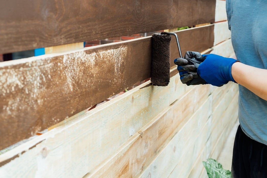 Fence staining mistakes that can cause rot and warping in Atkinson, NH